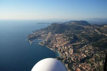 Vue exceptionnelle sur Monaco du parapente